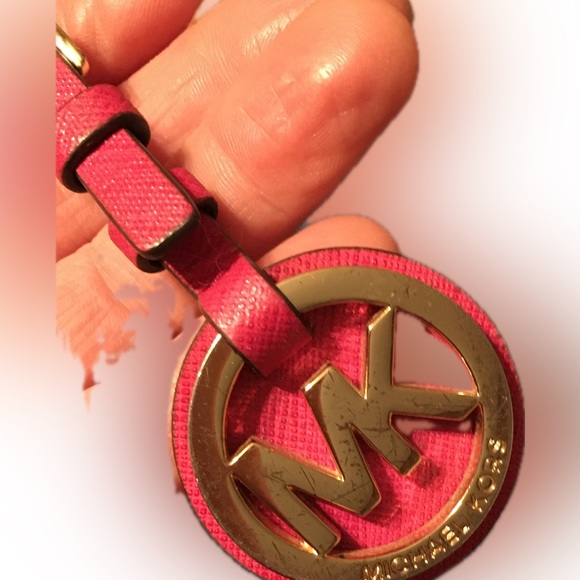 Michael Kors MK Charm Hang Tag Silver Tone Keychain Key Fob Charm Hot Pink - Picture 4 of 8